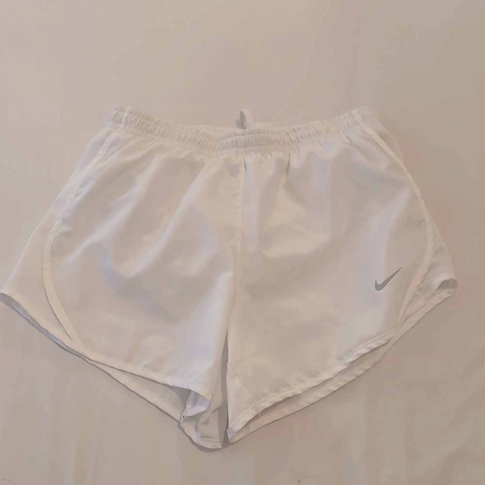 White nike shorts